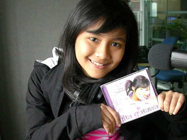 Foto Gita Gutawa Cantik Dan Imut