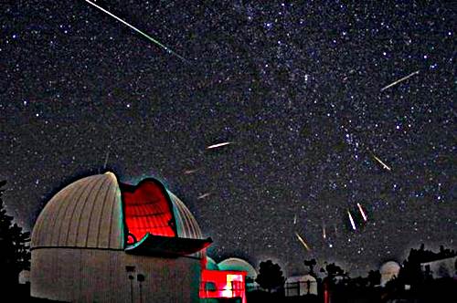 Foto Hujan Meteor Perseid di Indonesia