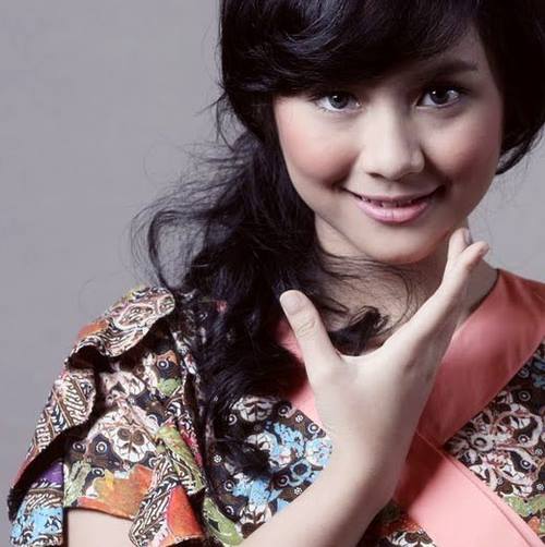 Kumpulan Foto Gita Gutawa Cantik