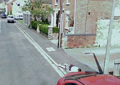 foto aneh google street view wanita meninggal