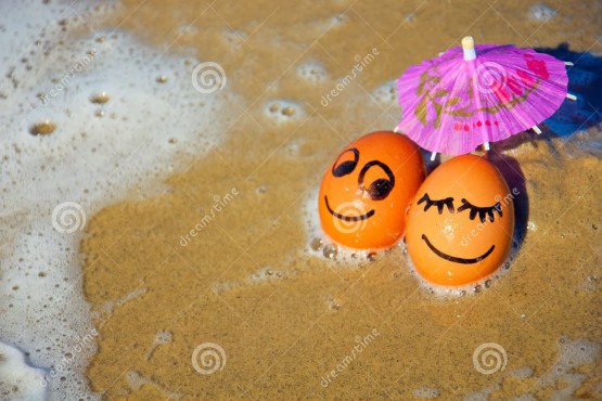 ekspresi telur di tepi pantai 2