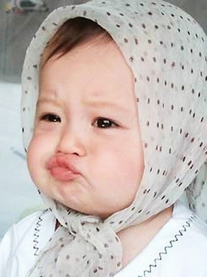 10 Foto Bayi Lucu Saat Tertawa Terbaru GambarGambar co